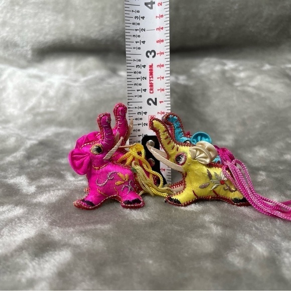 Vintage Hand Embroidered Stuffed Elephant & Horse Holiday Ornaments Lot of 19 - Picture 10 of 12